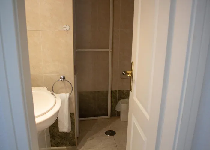 Zafiro Unitursa Кальпе